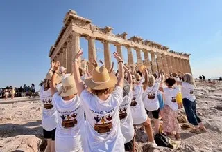 It’s never too late! Berkshire ballet stars shine in Greece aged up to their 80s